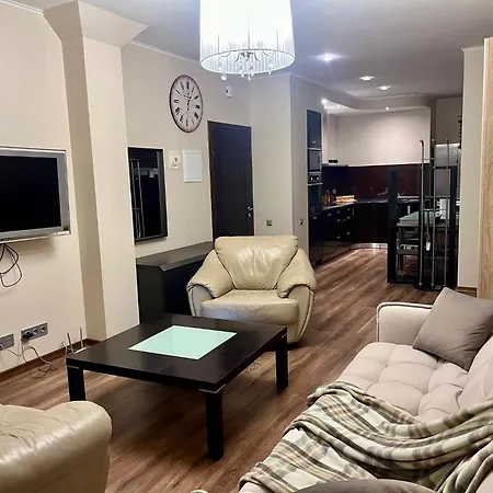 Superior One Bedroom In Old Διαμέρισμα *